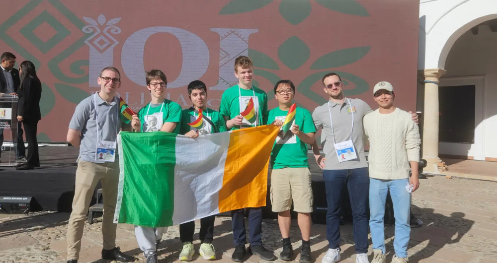 Olympiad team with Irish flag